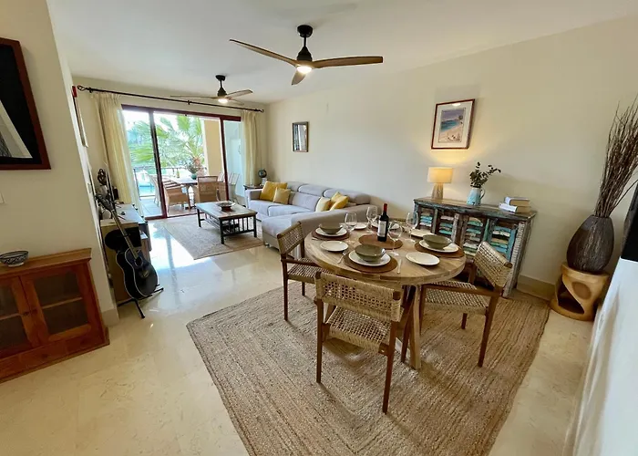 Palm Serenity -