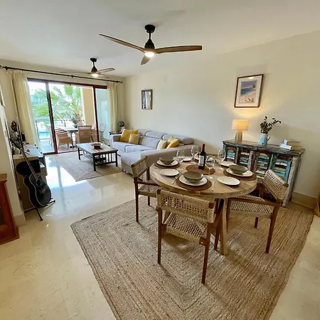Palm Serenity -